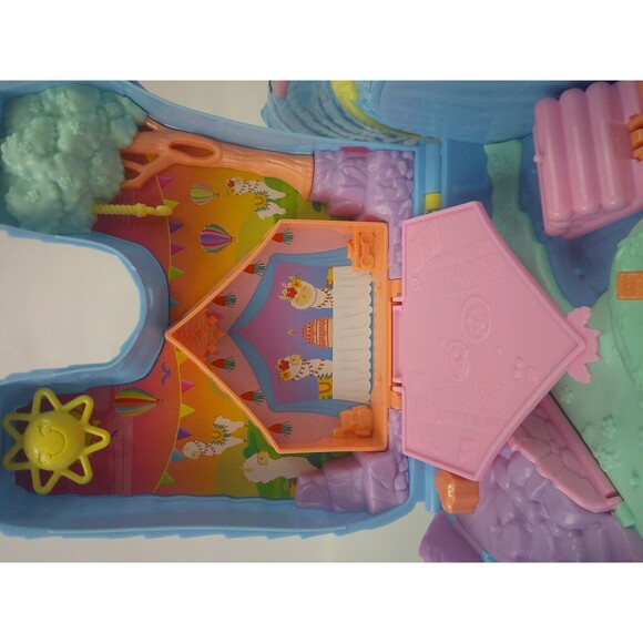 Polly Pocket Pajama Party Llama Party Foldable Carrying Playset Case 2021 Mattel - Picture 4 of 5